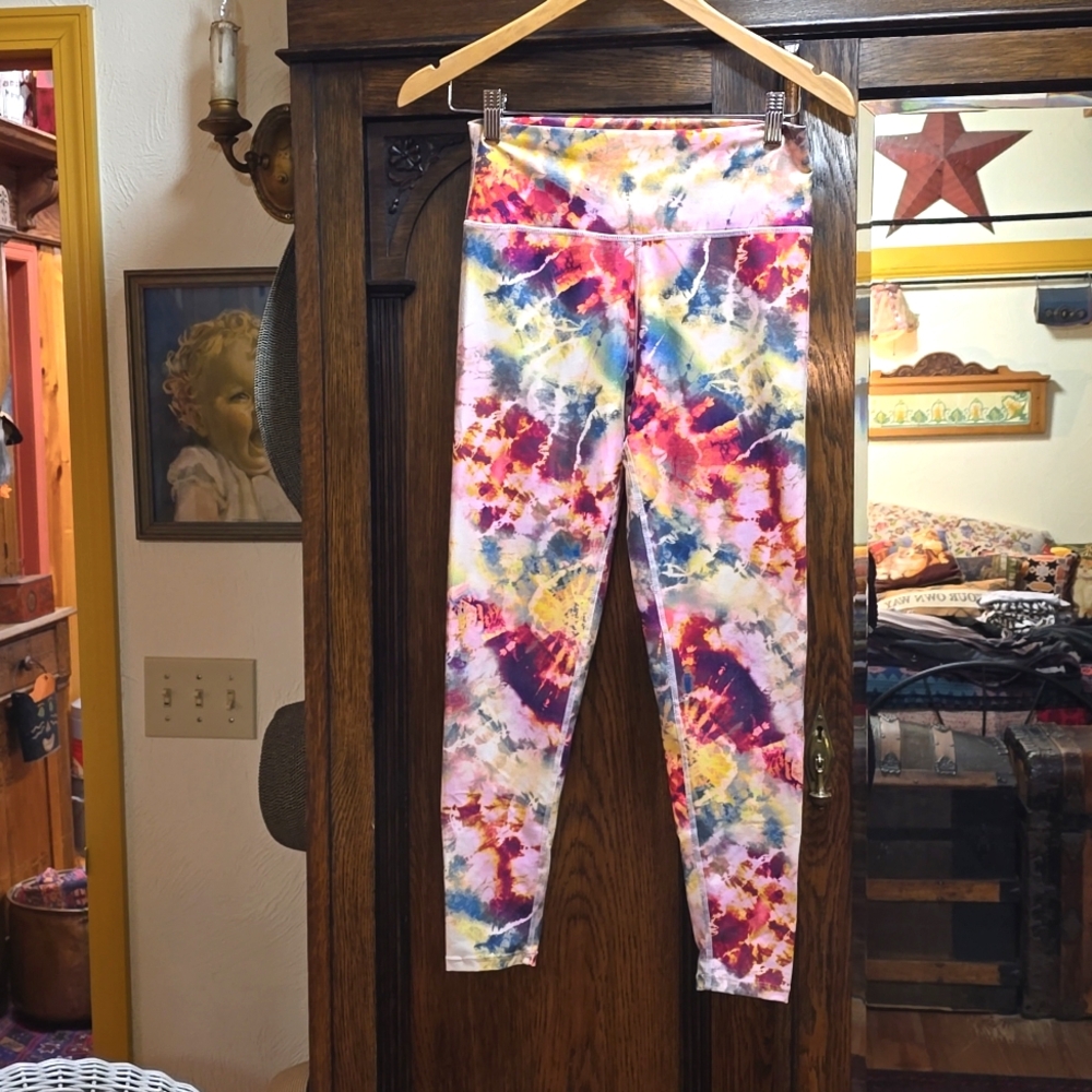 Betsey Johnson leggings...